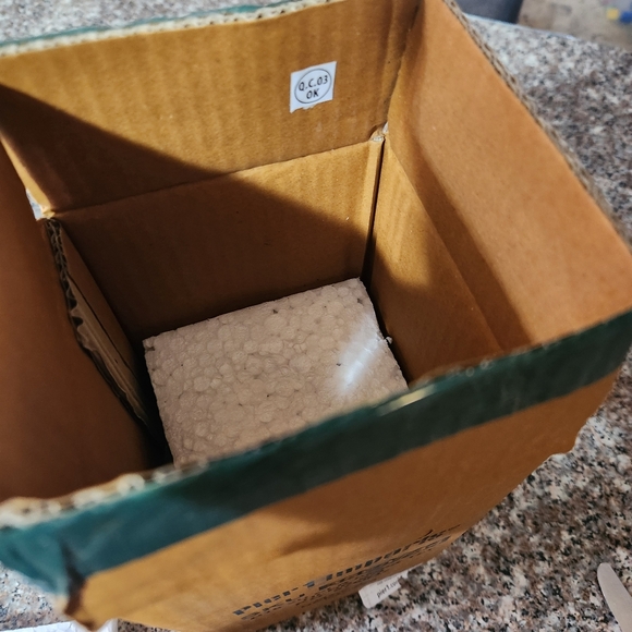 Glass Pumpkin Tealight Holders set of 3 - Picture 7 of 9